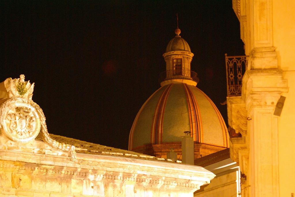 Trio D'Archi - Il Cortiletto Βίλα Caltagirone Εξωτερικό φωτογραφία